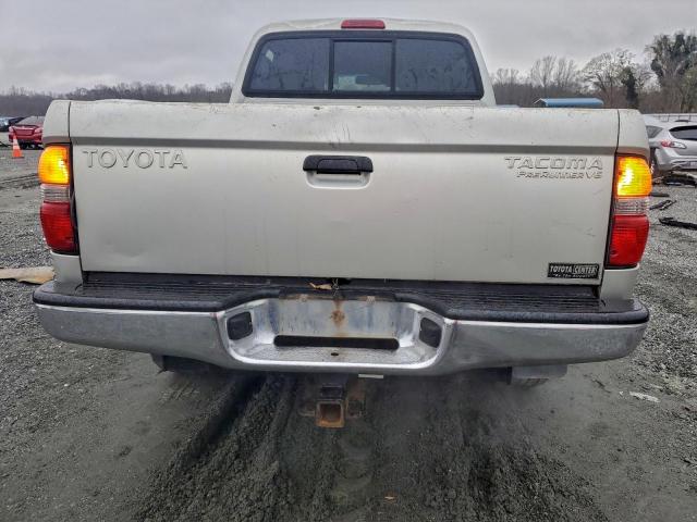 Toyota Tacoma Double Cab Prerunner Image 3