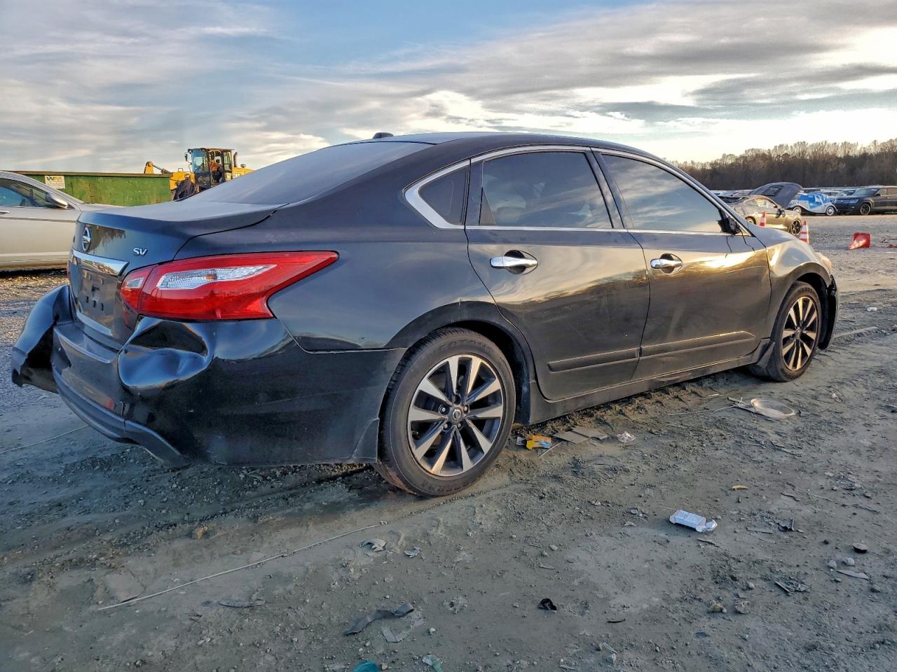 Nissan Altima 2.5 Image 4