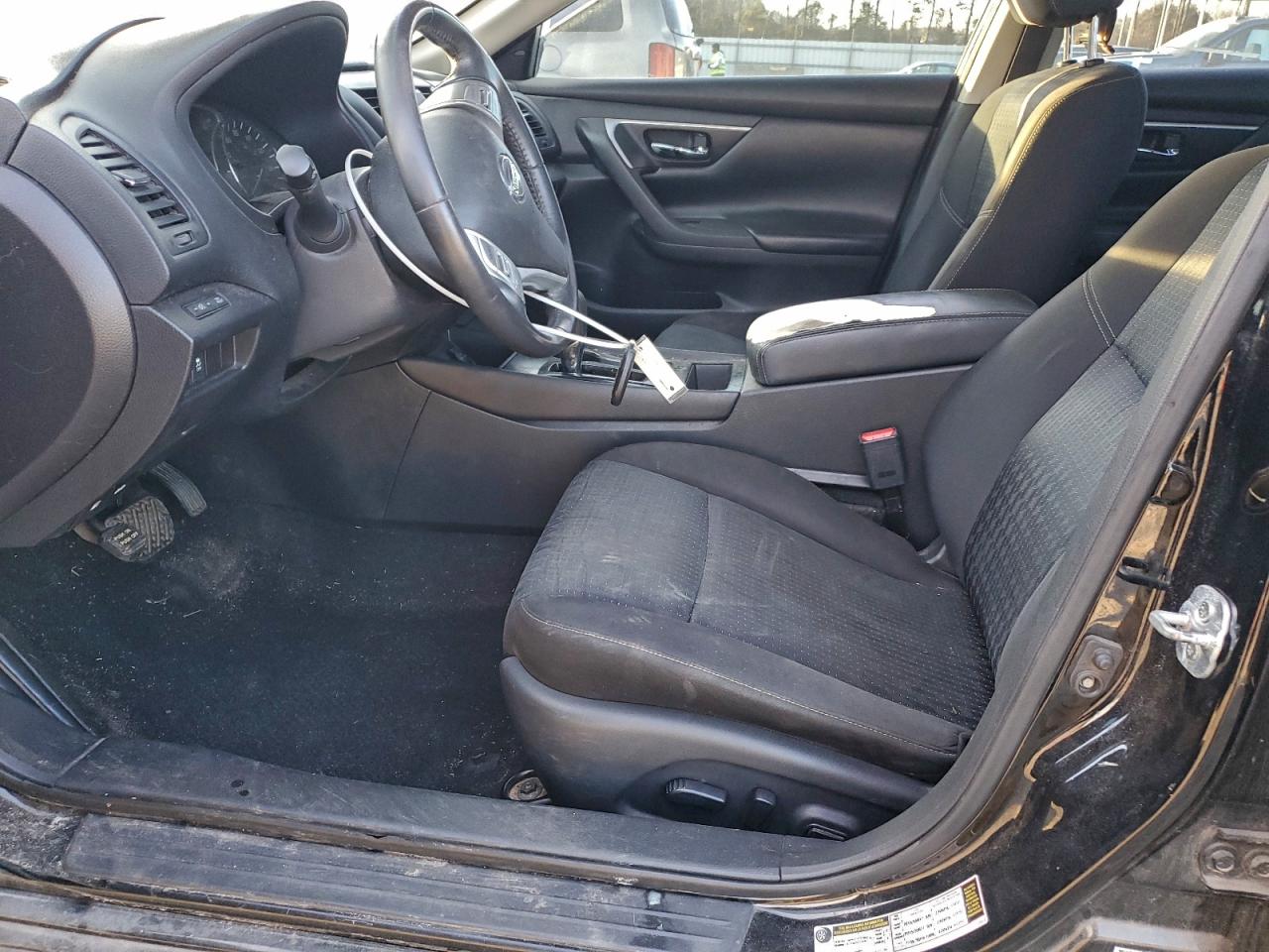 Nissan Altima 2.5 Image 11