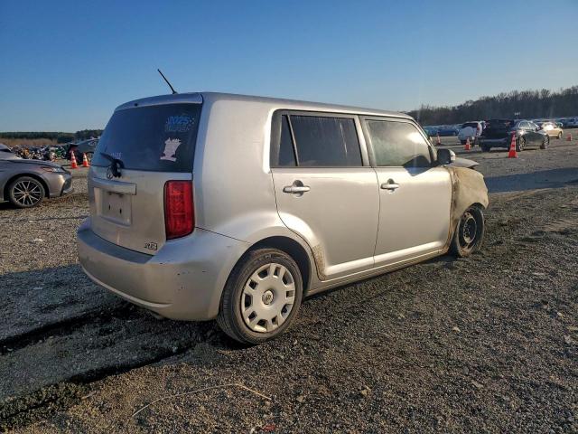 Toyota Scion Xb Image 3