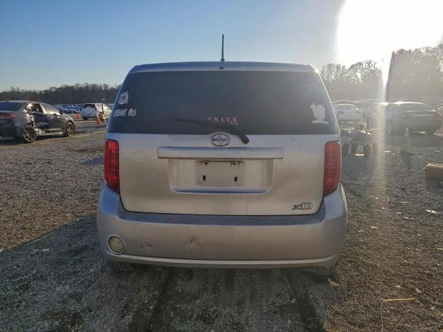 Toyota Scion Xb Image 10