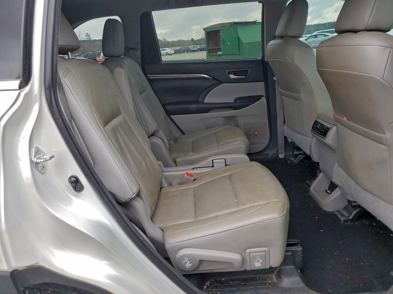 Toyota Highlander Limited Image 10