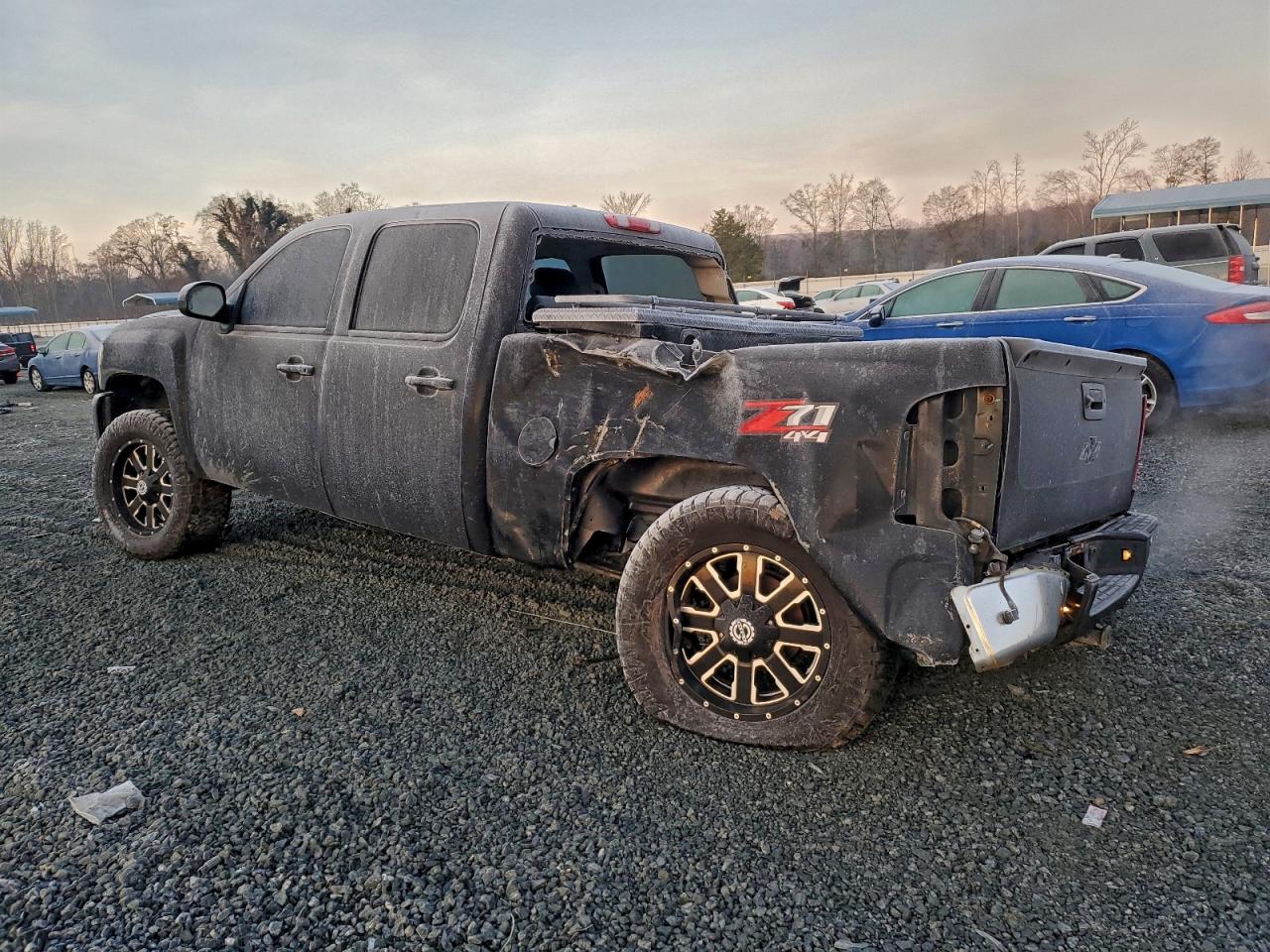 Chevrolet Silverado K1500 Ltz Image 13