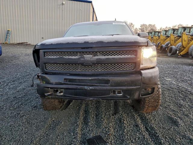 Chevrolet Silverado K1500 Ltz Image 6