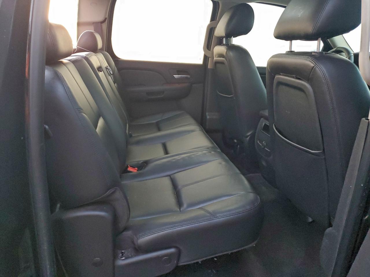 Chevrolet Silverado K1500 Ltz Image 9