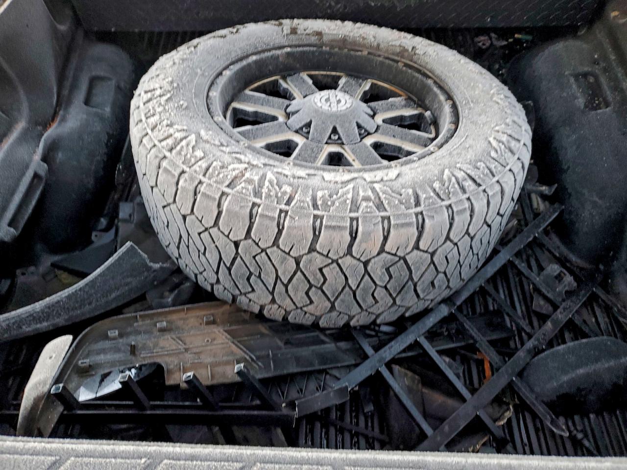 Chevrolet Silverado K1500 Ltz Image 4