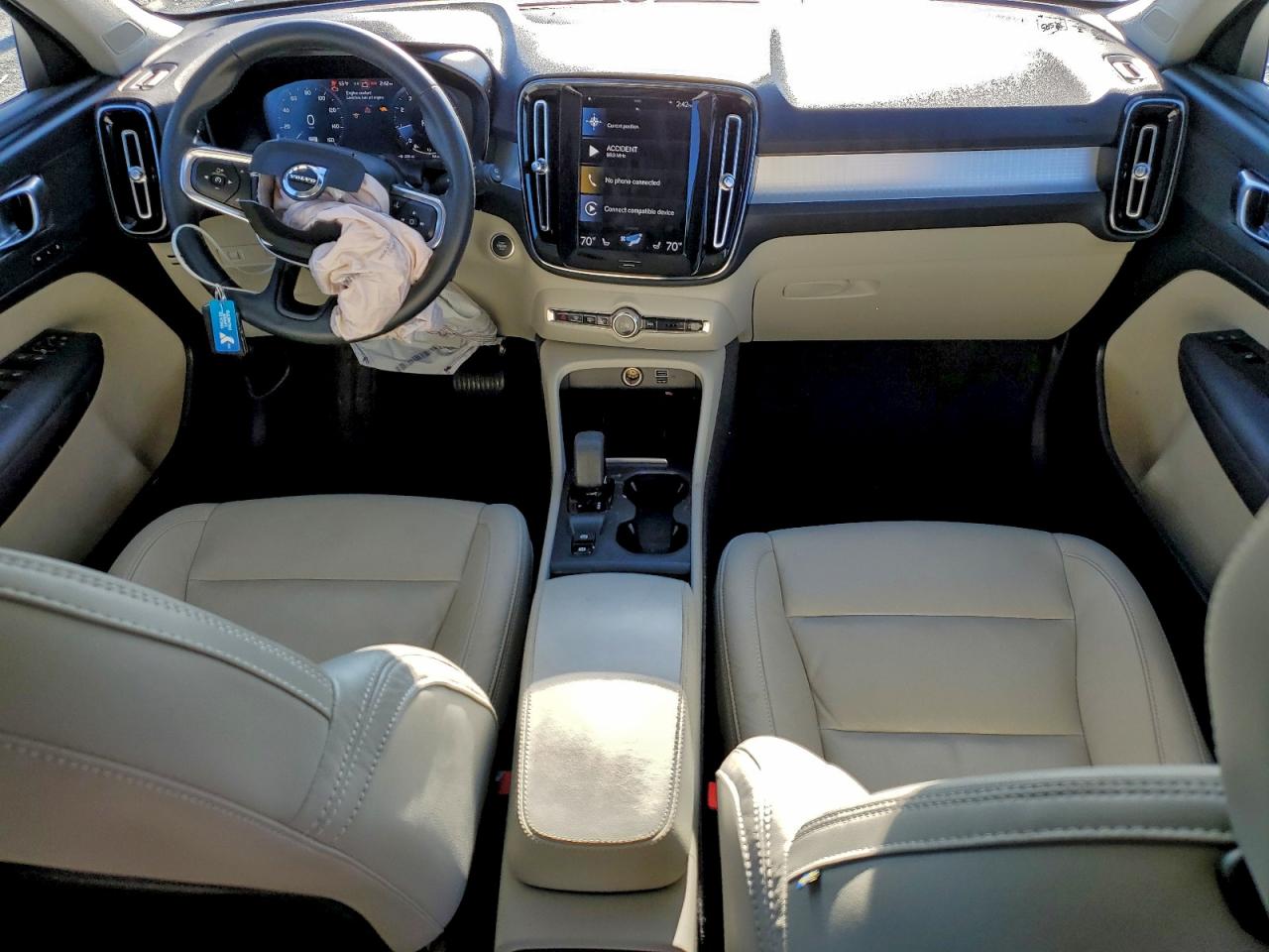 Volvo XC40 T5 Momentum Image 11