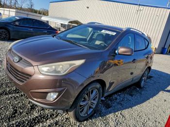  Salvage Hyundai TUCSON