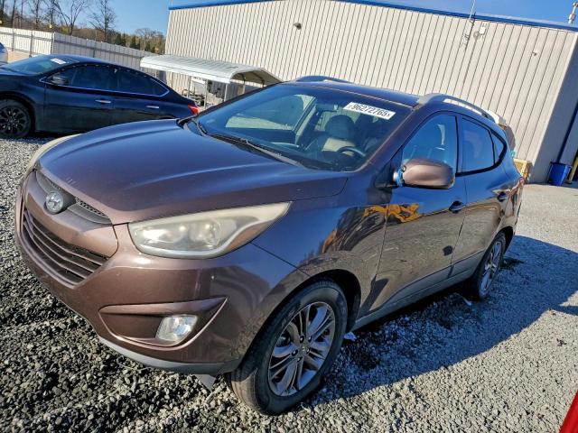  Salvage Hyundai TUCSON