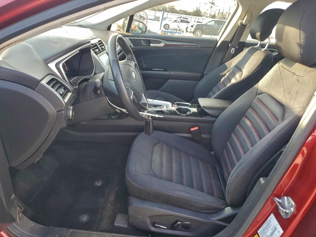 Ford Fusion Se Image 3