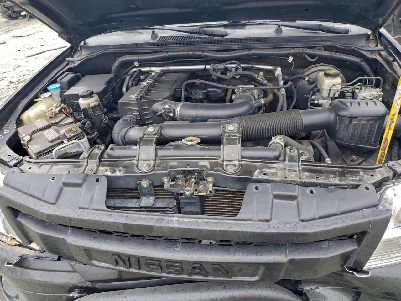 Nissan Frontier S Image 4