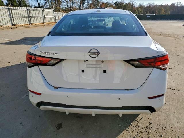 Nissan Sentra Sv Image 8