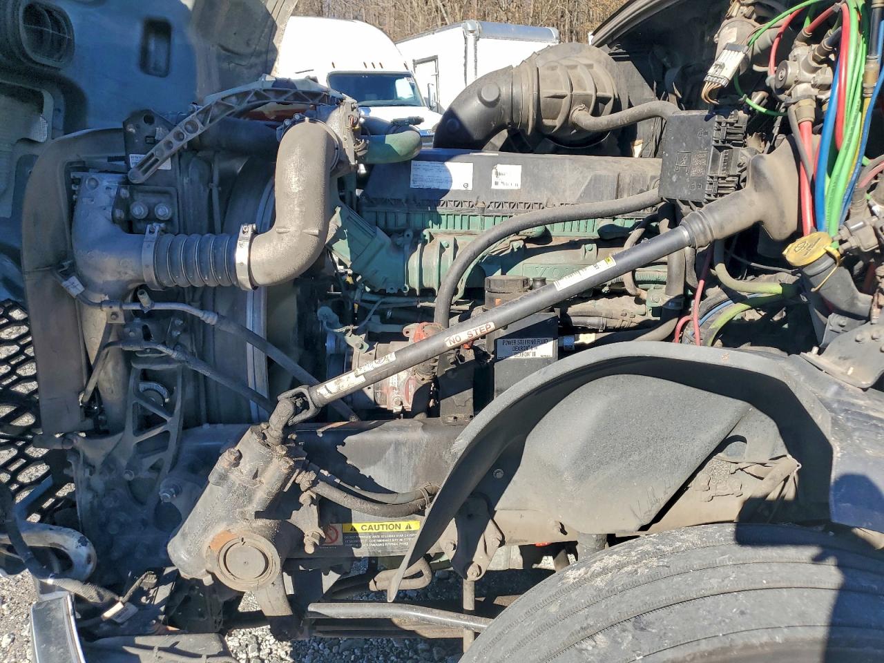 Volvo Vn Vnl Image 9