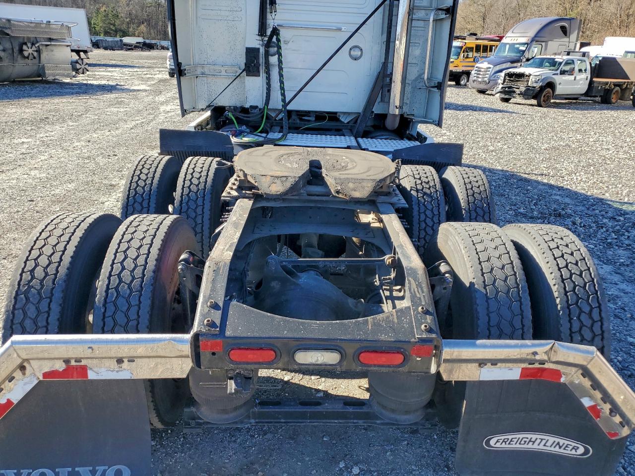 Volvo Vn Vnl Image 10