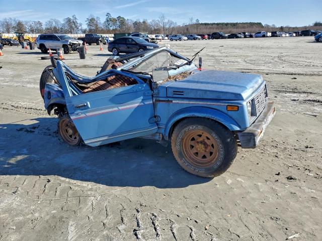 Suzuki Samurai Image 2