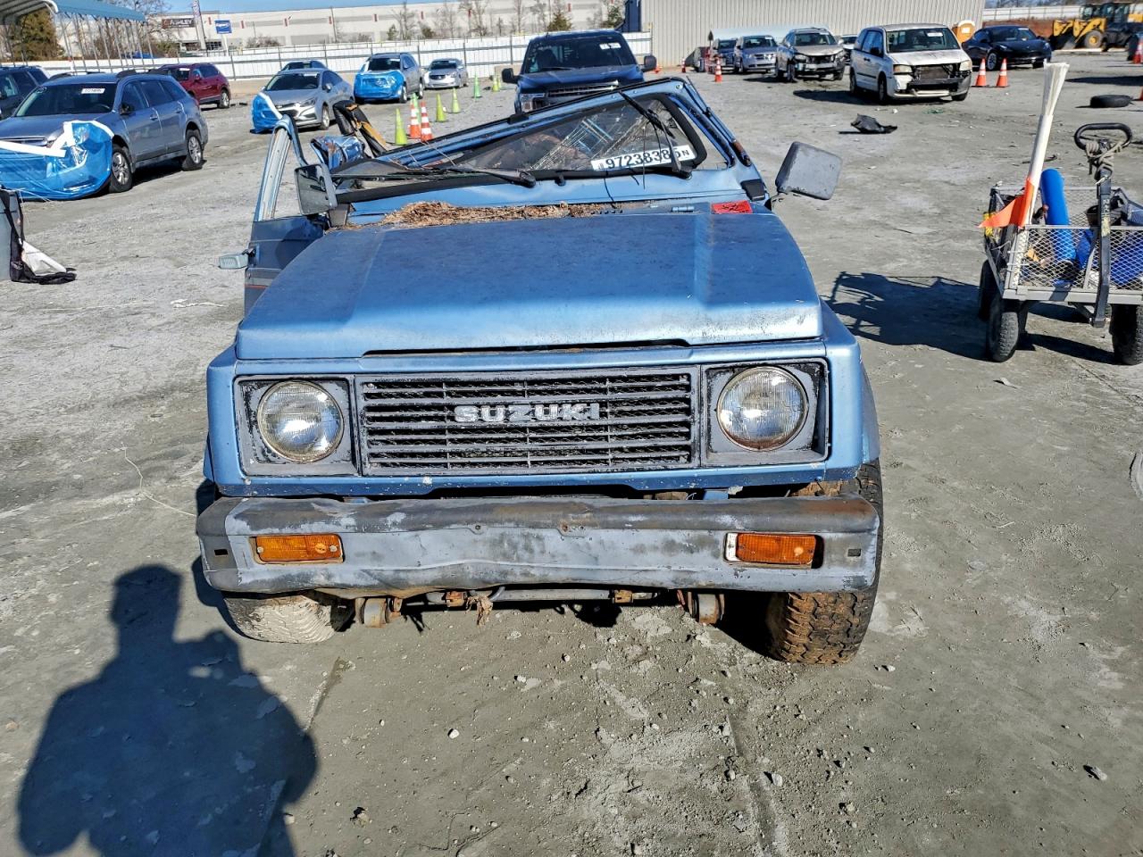 Suzuki Samurai Image 6