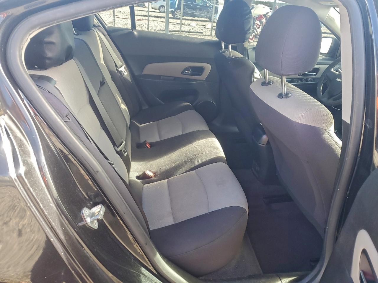 Chevrolet Cruze Ls Image 8