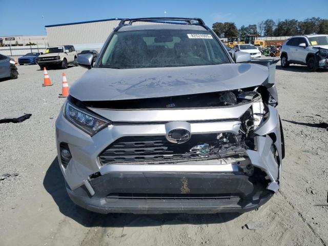 Toyota RAV4 Xle Image 11