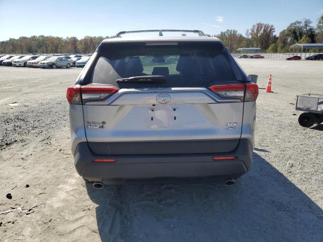 Toyota RAV4 Xle Image 8