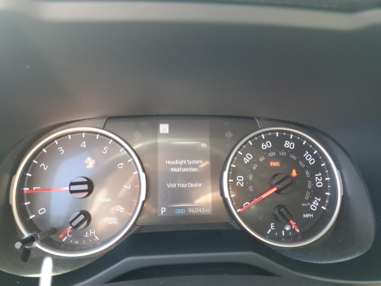 Toyota RAV4 Xle Image 12