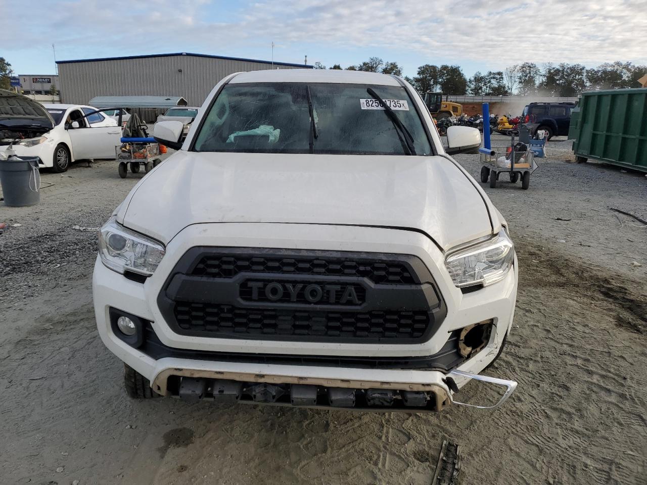 Toyota Tacoma Double Cab Image 7