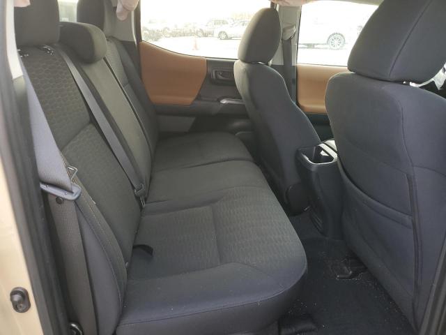 Toyota Tacoma Double Cab Image 10