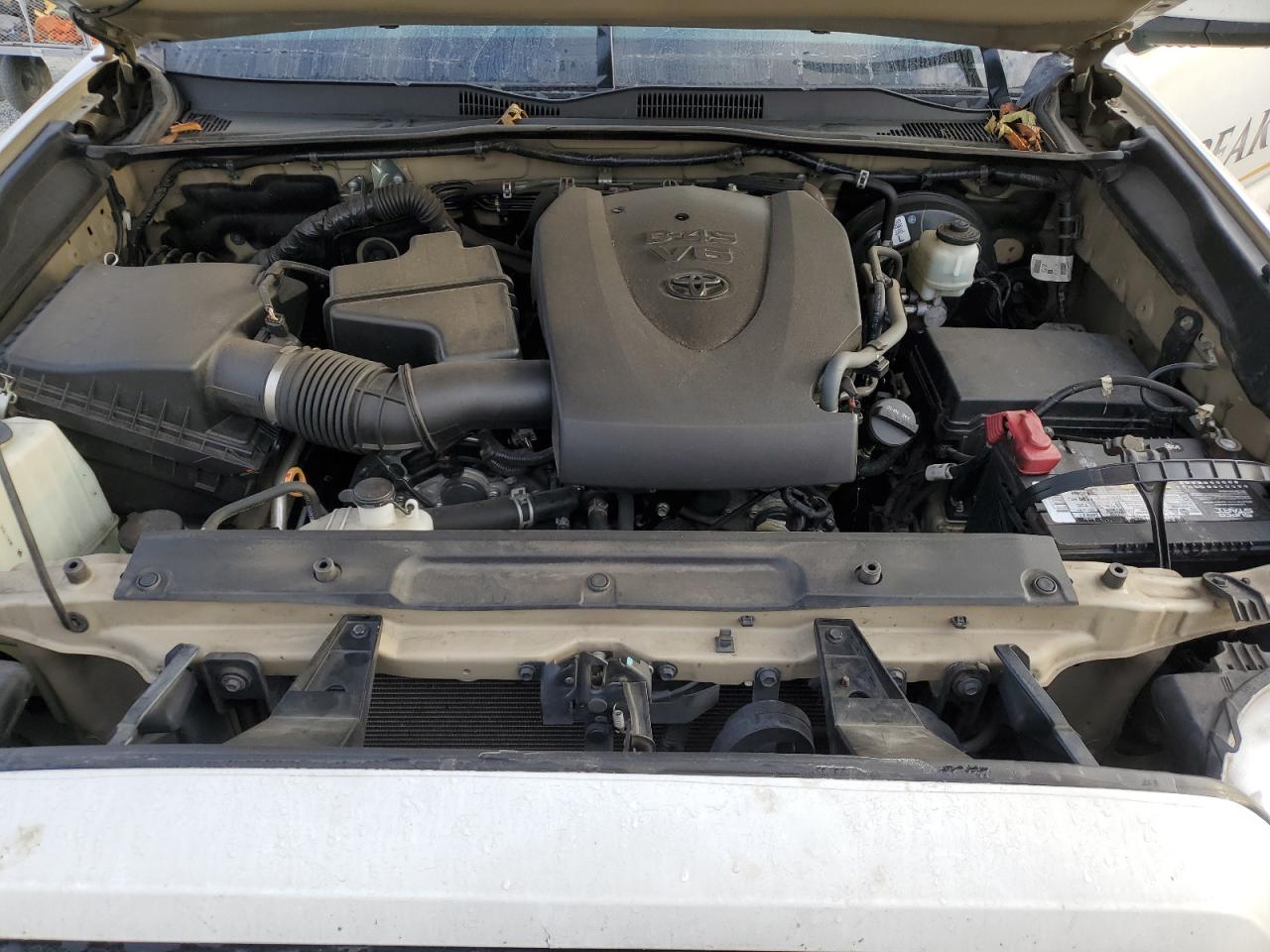 Toyota Tacoma Double Cab Image 5