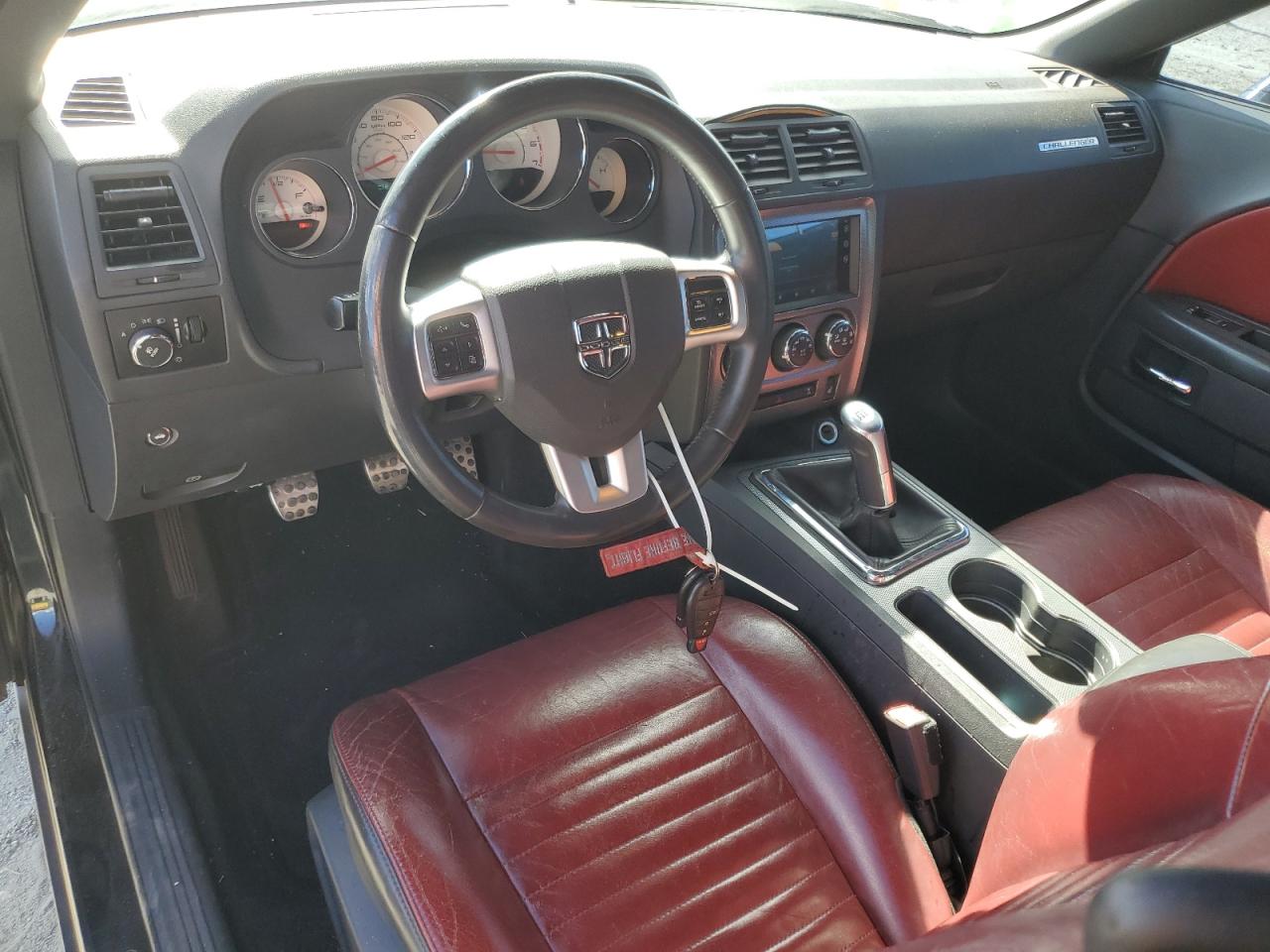 Dodge Challenger R/t Image 5