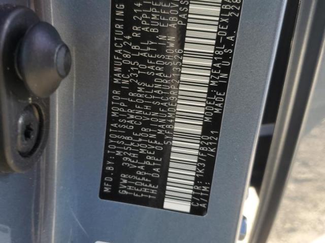 Toyota Corolla Le Image 9