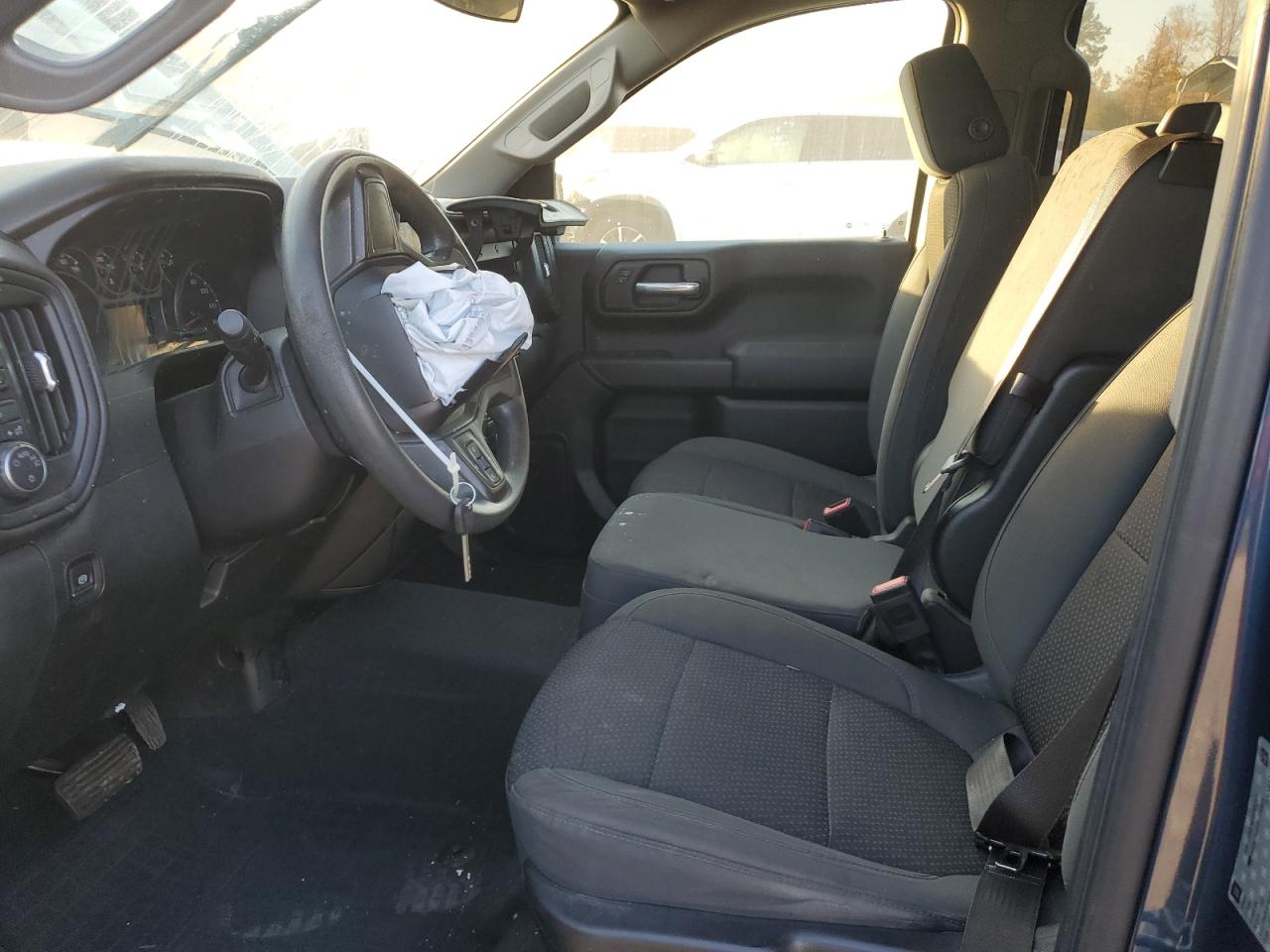 Chevrolet Silverado K1500 Custom Image 4