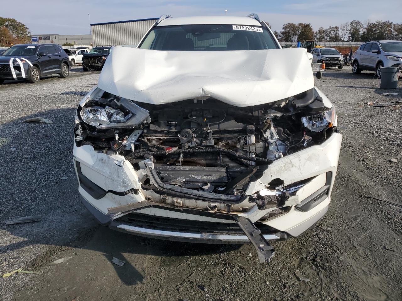 Nissan Rogue S Image 2