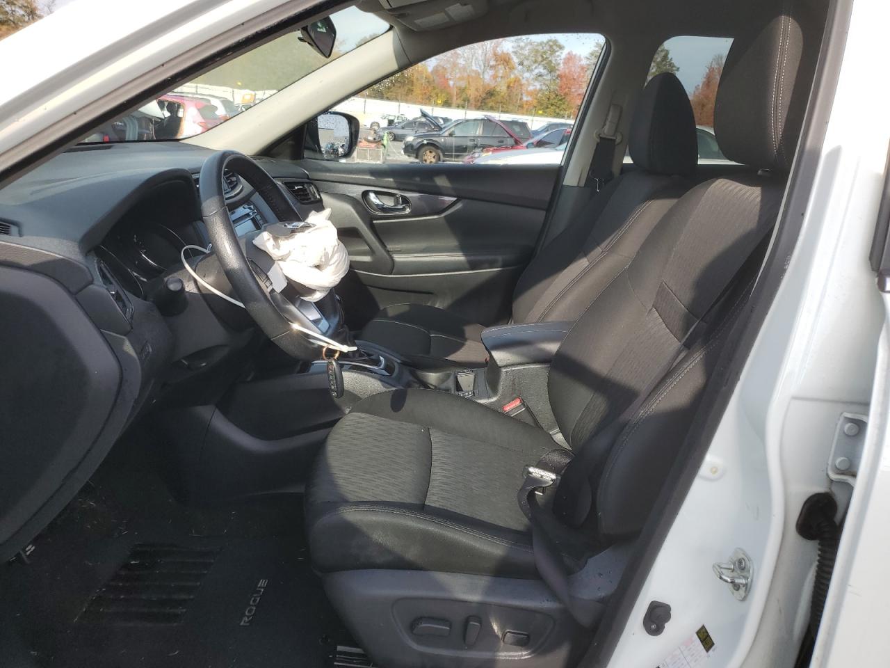 Nissan Rogue S Image 11