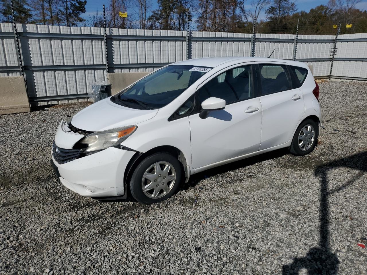 Nissan Versa S Image 1