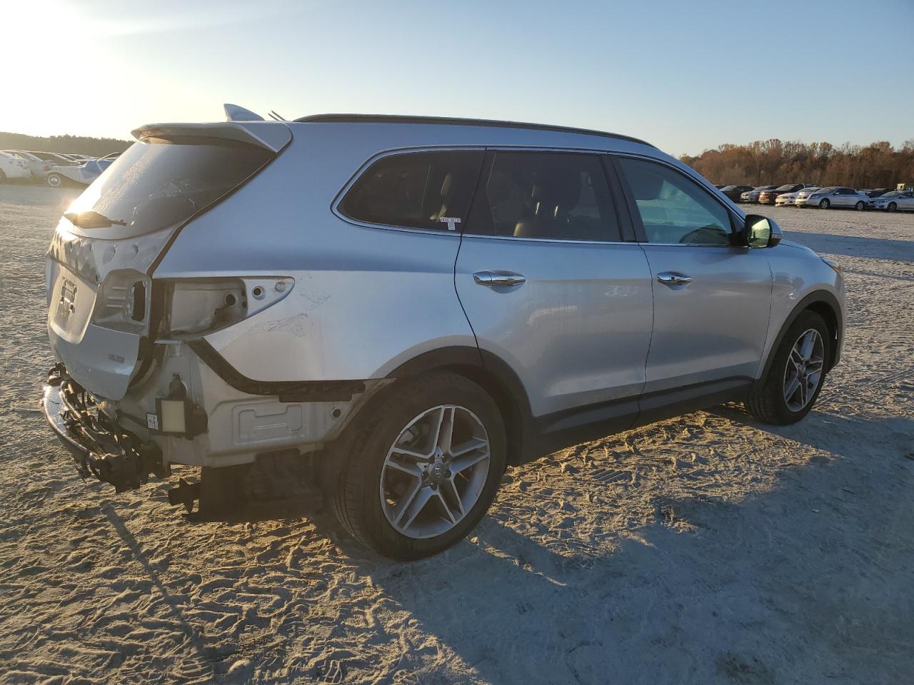 Hyundai SANTA FE Se Ultimate Image 3