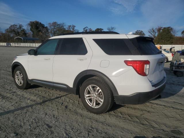 Ford Explorer Xlt Image 4
