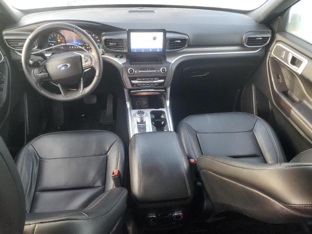 Ford Explorer Xlt Image 8