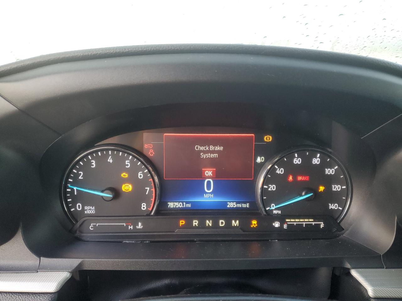 Ford Explorer Xlt Image 10