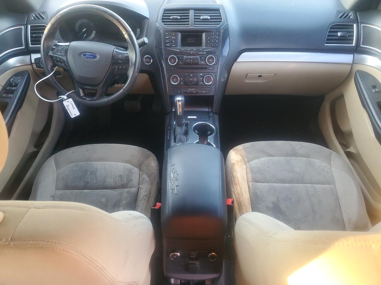 Ford Explorer Xlt Image 4