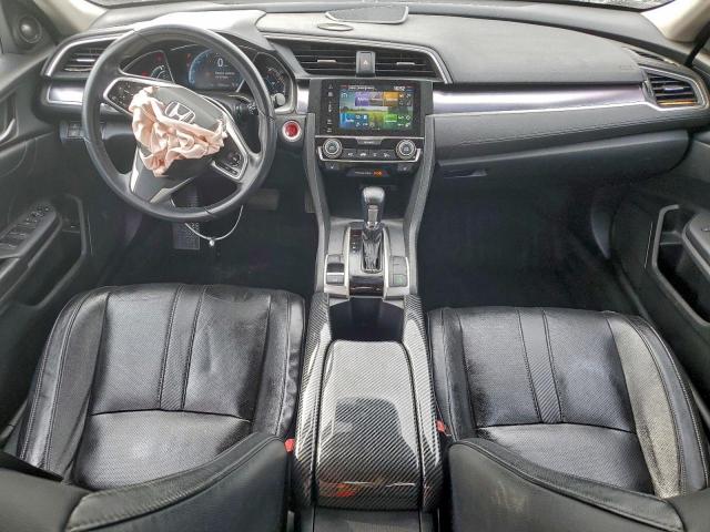 Honda Civic Touring Image 8