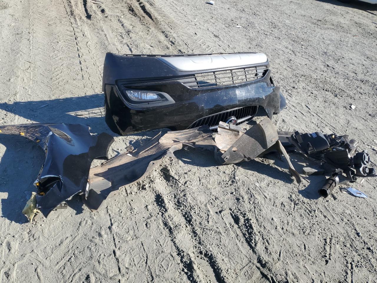 Buick Encore Sport Touring Image 7