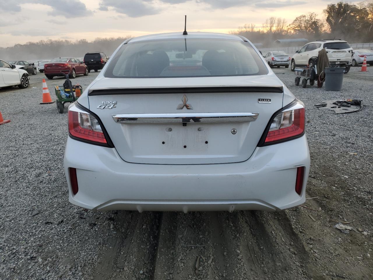 Mitsubishi Mirage G4 Es Image 2