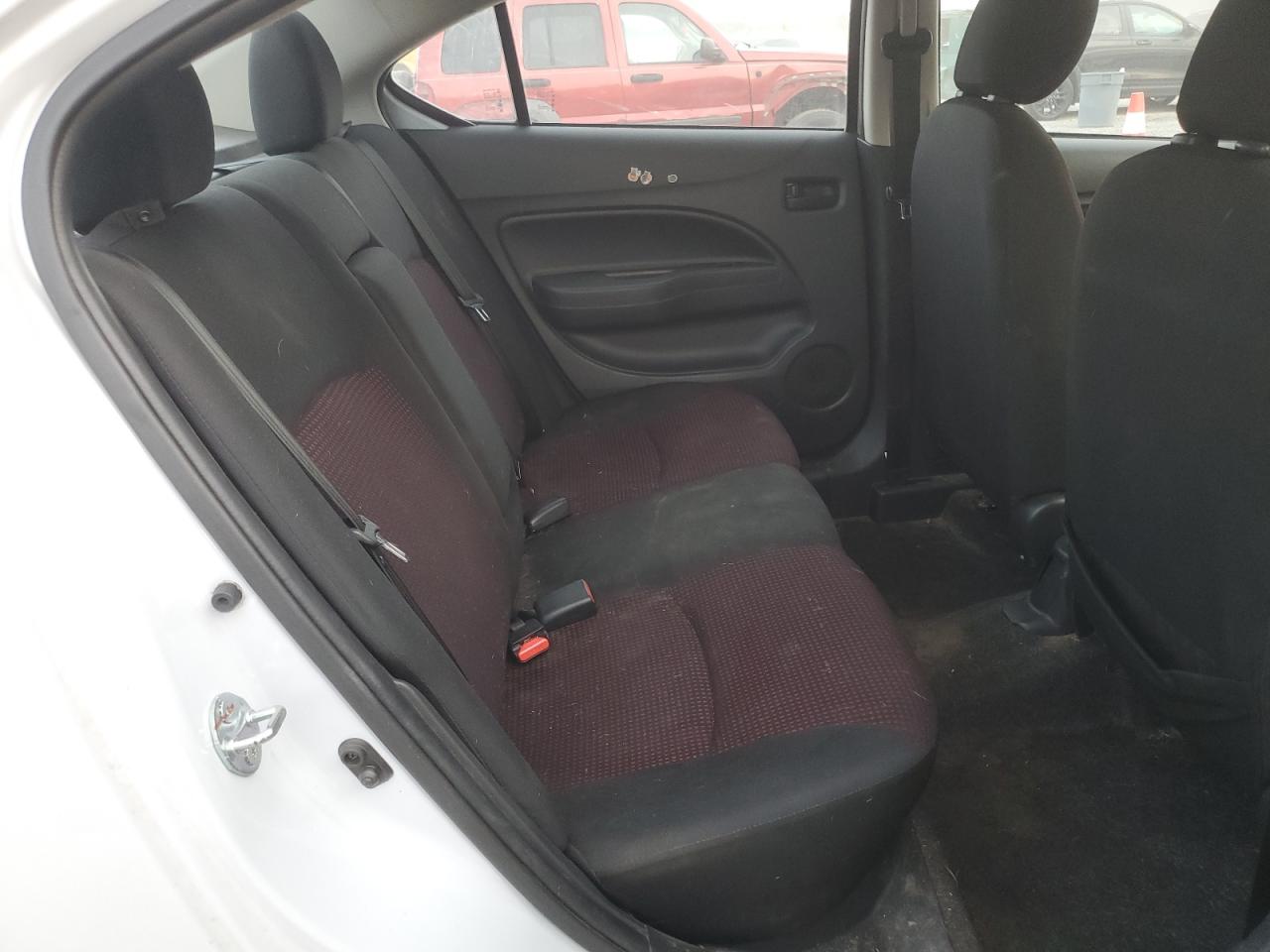 Mitsubishi Mirage G4 Es Image 10