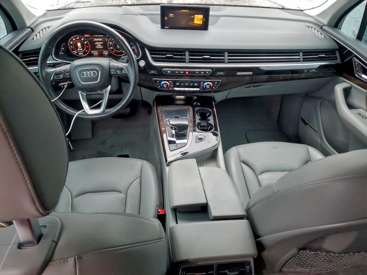 Audi Q7 Prestige Image 11