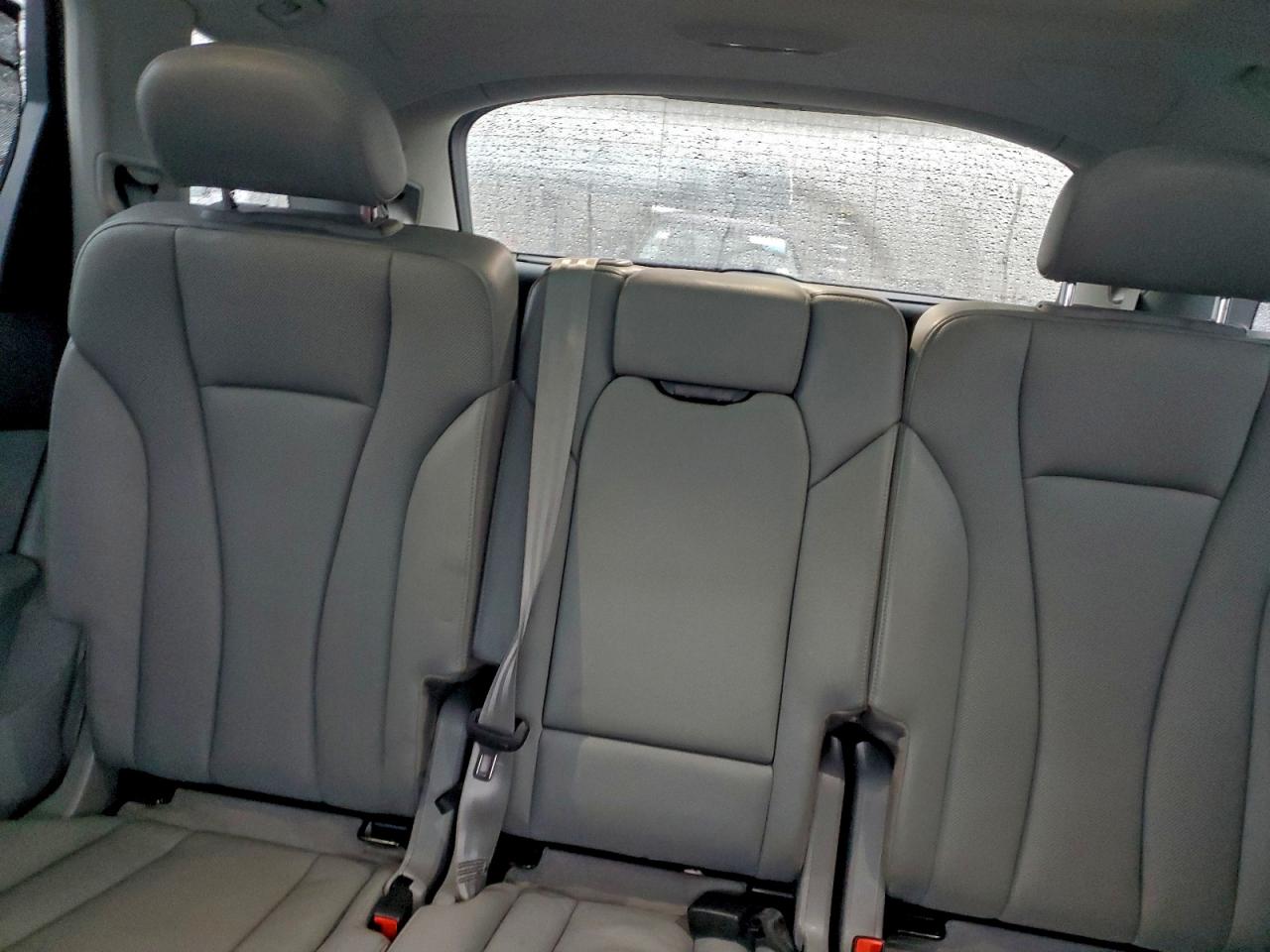 Audi Q7 Prestige Image 3