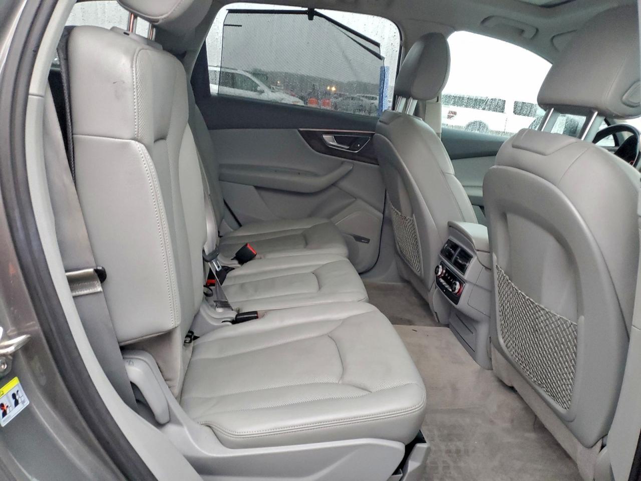 Audi Q7 Prestige Image 13