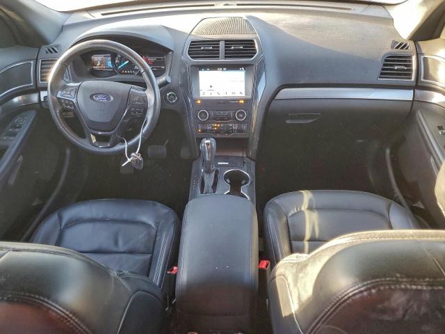 Ford Explorer Xlt Image 9