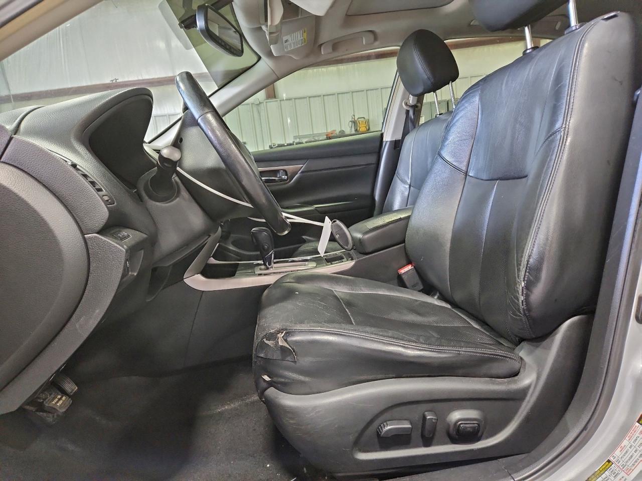 Nissan Altima 2.5 Image 7