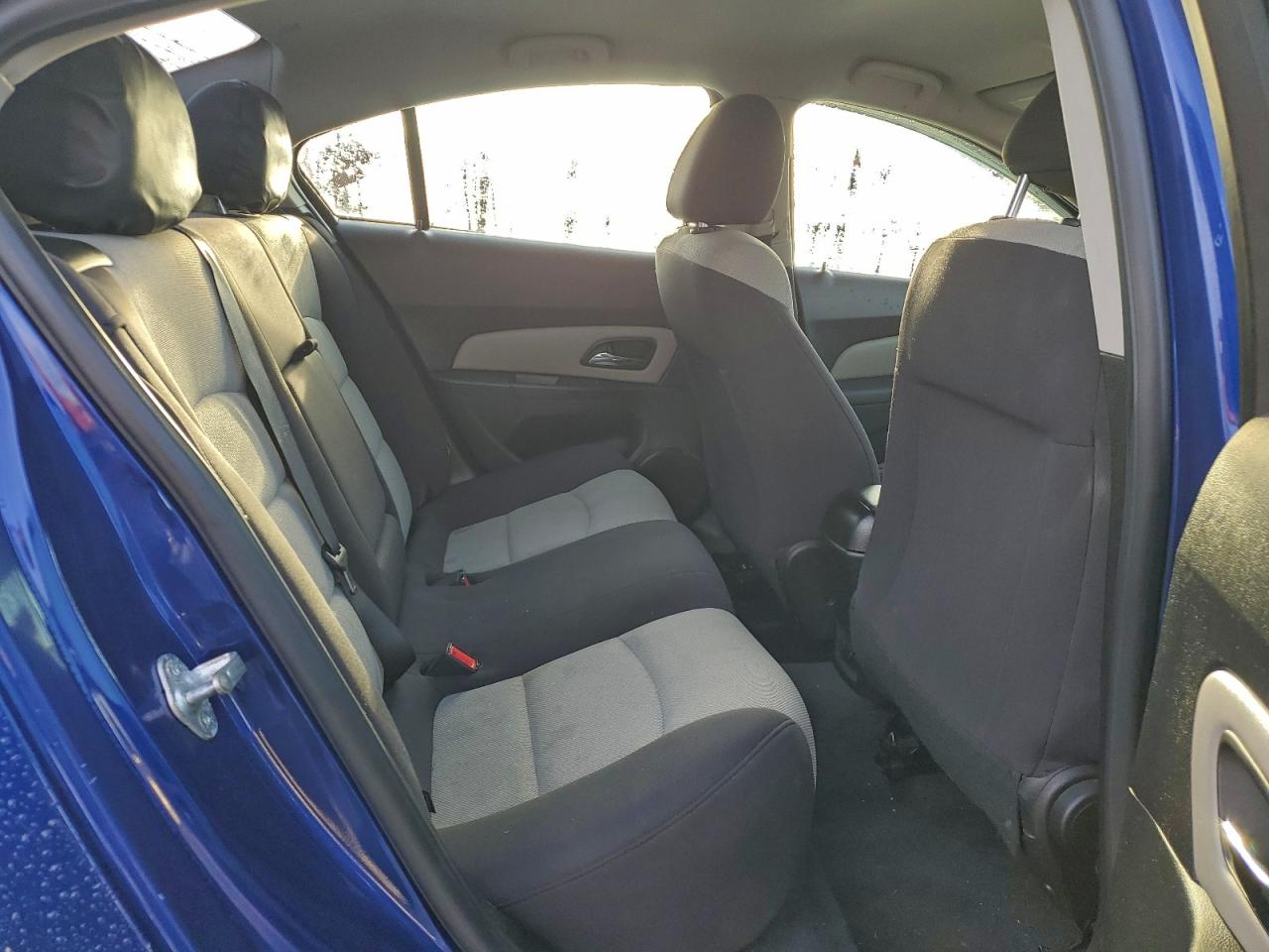 Chevrolet Cruze Ls Image 4