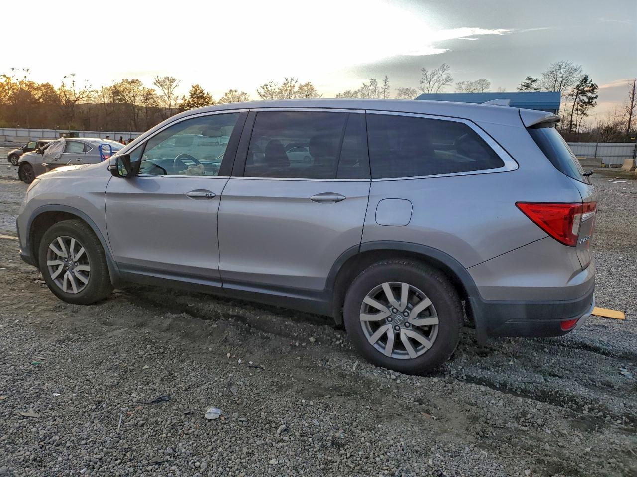 Honda Pilot Ex Image 3