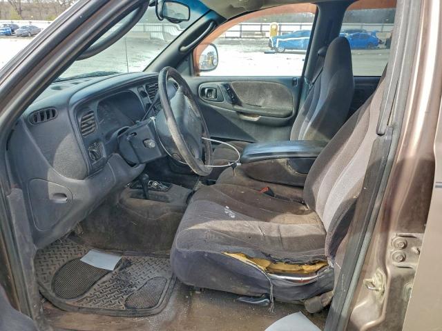 Dodge Dakota Quad Image 6